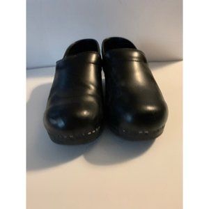 Black Shoe Santina Women Size 38 leather Shoes.nurse Drs dental work